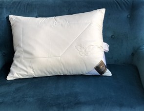 Импортная швейцарская подушка "Trois Couronnes Ahimsa Silk"