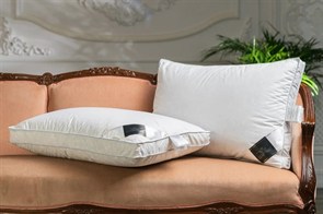 Импортная швейцарская подушка "Trois Couronnes Royal Wild Duck Down PLUS"
